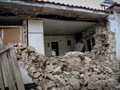 Κατεδαφίσεις σεισμόπληκτων κτιρίων στο Δαμάσι